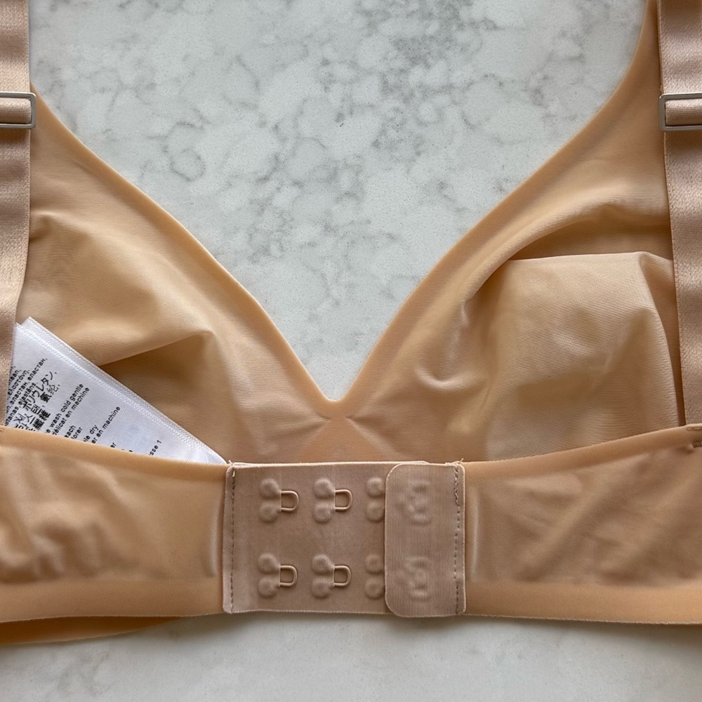 Wolford Skin 3W Wireless Nude Bralette/Bra Women's Size EU36/US6 EUC $130 - Picture 6 of 9